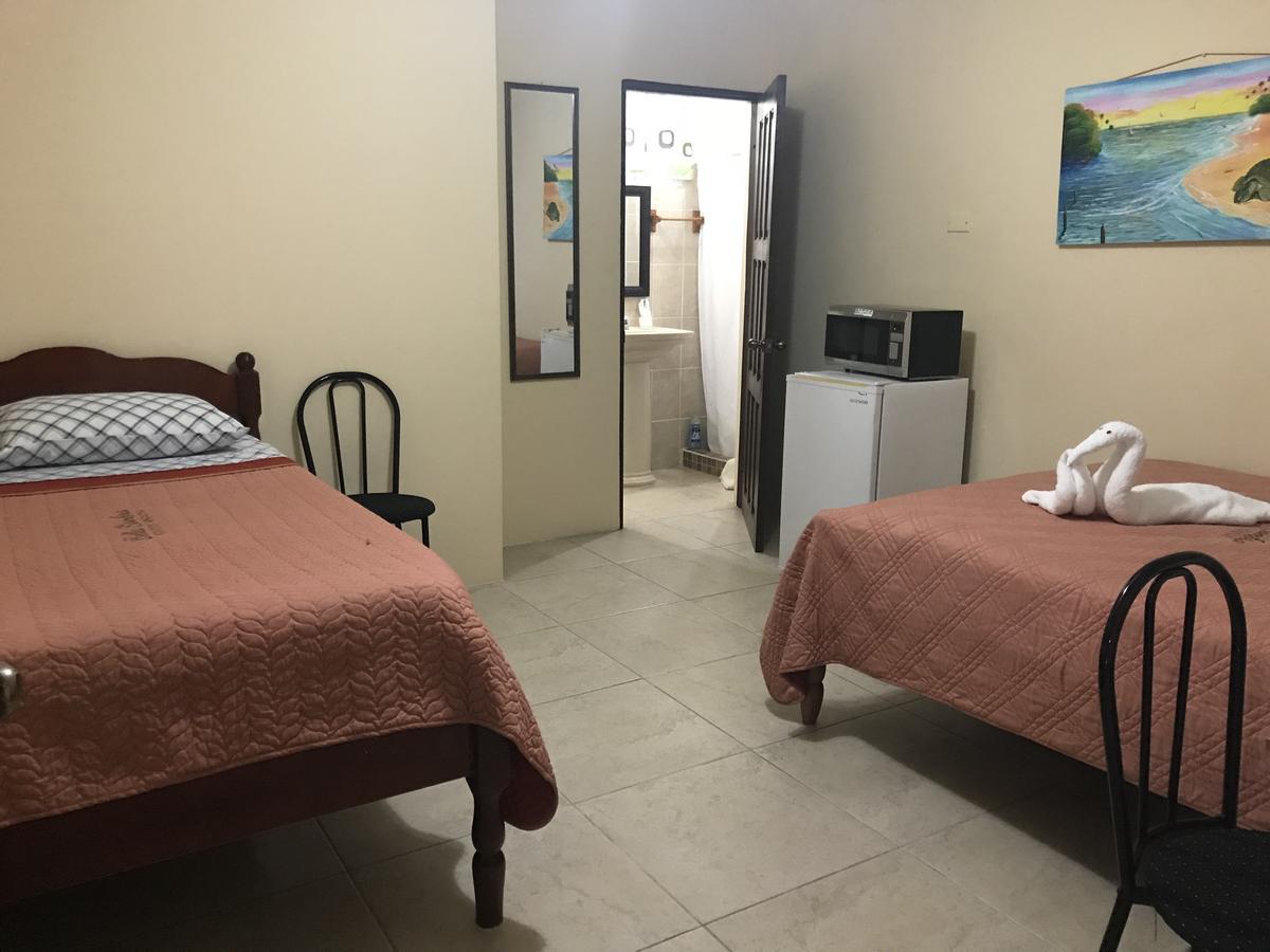 Bella Sombra Guest House Downtown Belize City Exterior photo